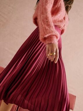 SEZANE Pleated Midi Skirt in Berry